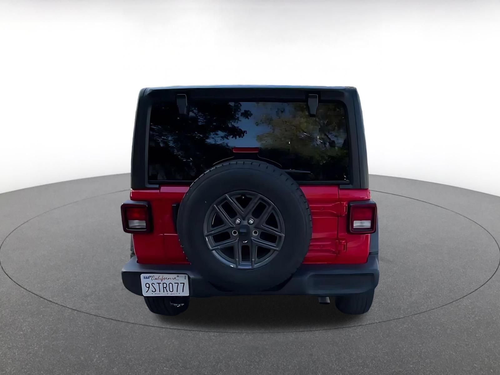 Used 2025 Jeep Wrangler Unlimited Sport AWD/4WD image 14