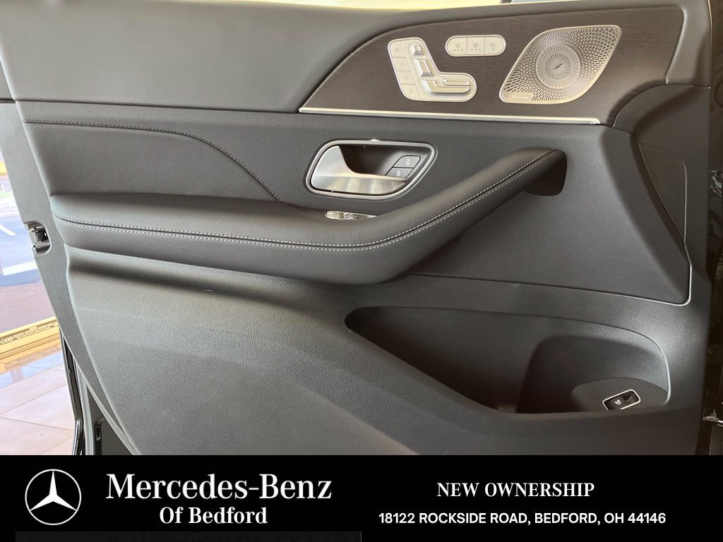 Used 2026 Mercedes-Benz GLS 450 4MATIC image 11
