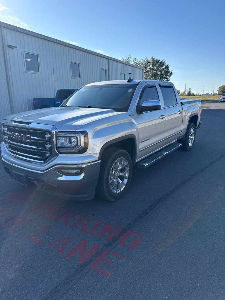 Used 2018 GMC Sierra 1500 SLT w/ SLT Premium Package AWD/4WD image 1