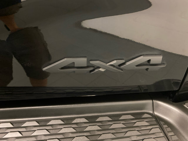 Used 2020 RAM 2500 Big Horn w/ Night Edition AWD/4WD image 11