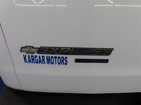 Used 2016 Chevrolet Express 3500 LT w/ LT Preferred Equipment Group image 13