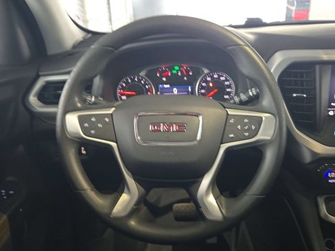 Used 2022 GMC Acadia SLE w/ LPO, Floor Liner Package FWD image 12