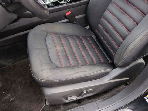 Used 2015 Ford Fusion SE w/ Equipment Group 201A image 6