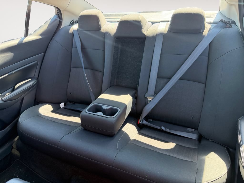 Used 2025 Nissan Altima 2.5 SV FWD image 13