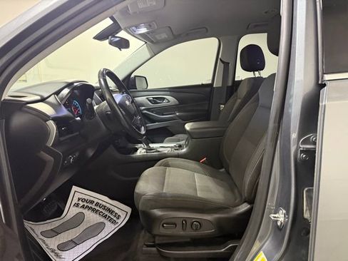 Used 2019 Chevrolet Traverse LT image 11