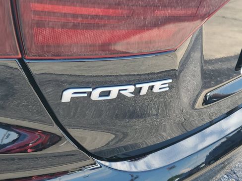 Used 2024 Kia Forte GT-Line FWD image 27