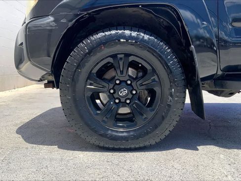 Used 2014 Toyota Tacoma 4x4 Double Cab image 8