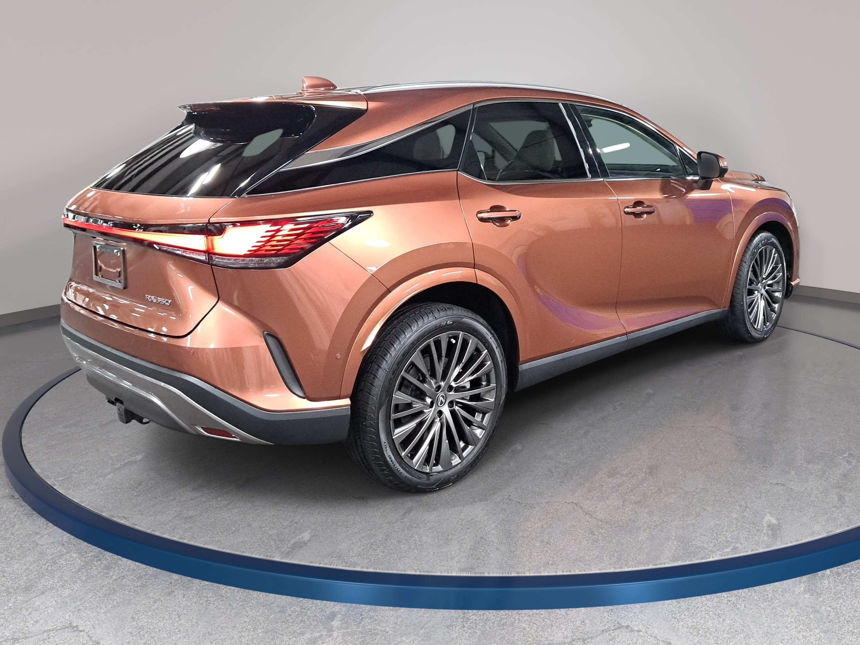 Used 2024 Lexus RX 350 FWD w/ Convenience Package image 5