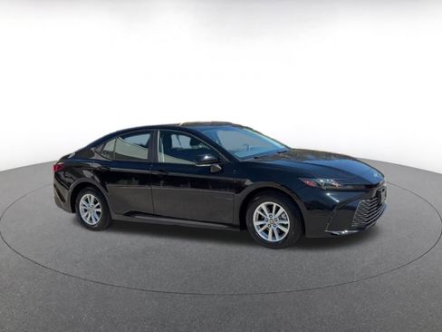 Used 2025 Toyota Camry LE FWD image 2