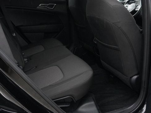 Used 2023 Kia Sportage LX image 30