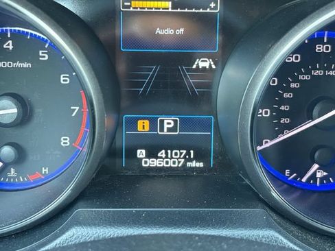 Used 2018 Subaru Outback 3.6R Limited AWD/4WD image 11