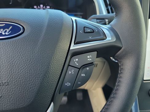Certified 2023 Ford Edge Titanium AWD/4WD image 24