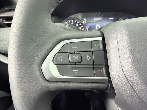 Used 2023 Jeep Compass Latitude w/ Sun and Sound Group image 11