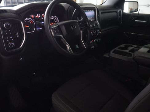 Used 2020 Chevrolet Silverado 1500 RST w/ Z71 Off-Road Package AWD/4WD image 17