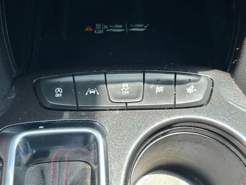 Used 2023 Chevrolet TrailBlazer RS w/ Sun and Liftgate Package FWD image 30