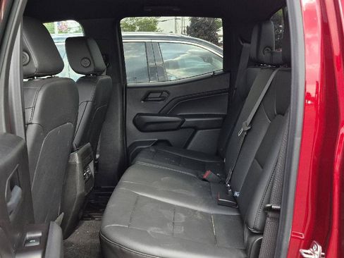 Used 2026 Chevrolet Colorado Trail Boss AWD/4WD image 7