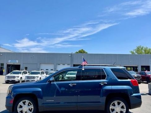 Used 2016 GMC Terrain SLE w/ Chrome Edition AWD/4WD image 4