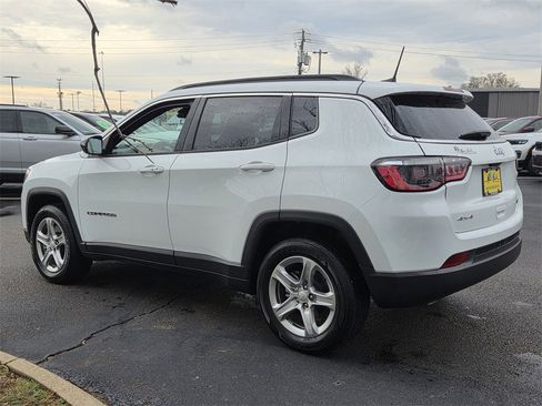 Used 2024 Jeep Compass Latitude image 6