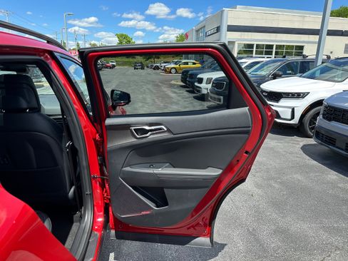 New 2026 Kia Sportage X-Line AWD/4WD image 19