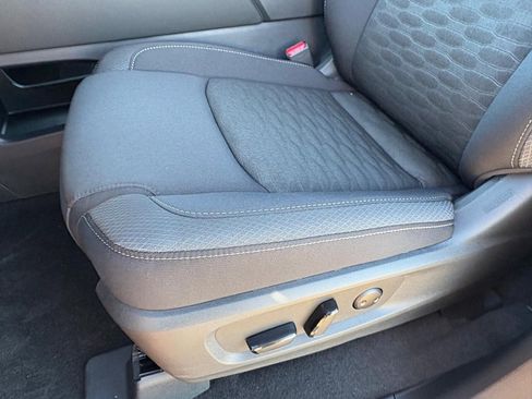 New 2026 Nissan Pathfinder SV image 21