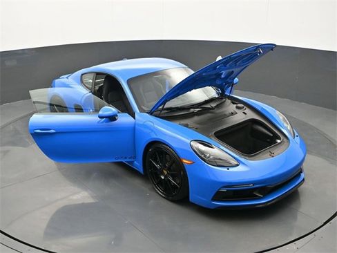 Certified 2025 Porsche 718 Cayman GTS image 30