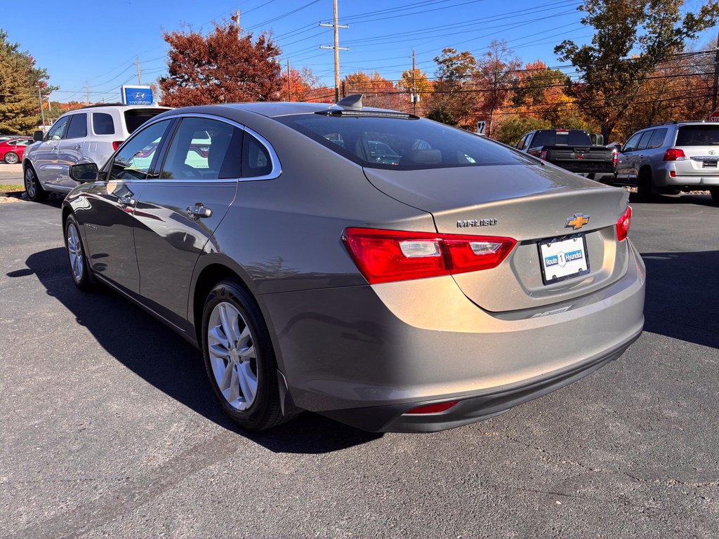 Used 2018 Chevrolet Malibu LT FWD image 5