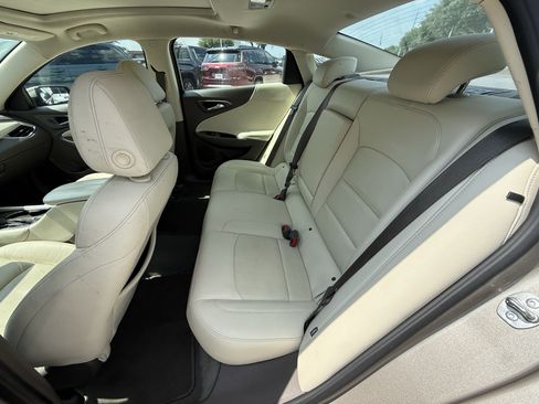 Used 2024 Chevrolet Malibu LT FWD image 29