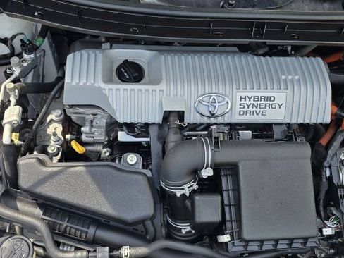 Used 2012 Toyota Prius Three FWD image 38