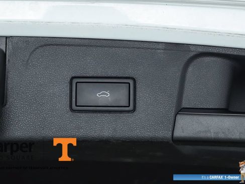 Used 2023 Volkswagen Atlas SE w/ Black Wheel Package AWD/4WD image 29