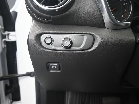 Used 2025 Chevrolet Blazer LT image 14