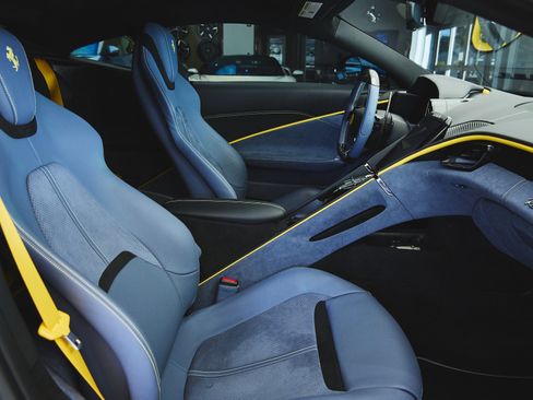 Used 2024 Ferrari Roma image 38