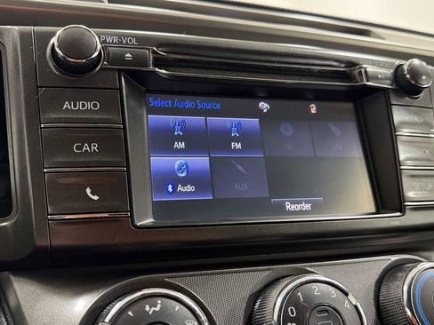 Used 2014 Toyota RAV4 LE AWD/4WD image 18