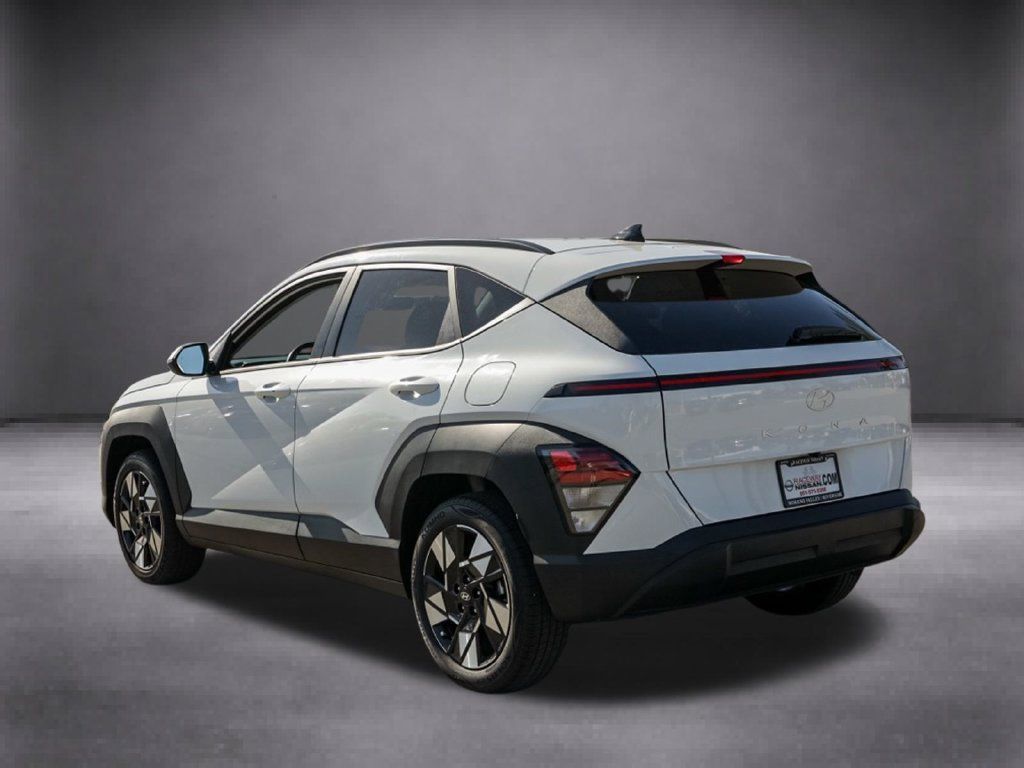Used 2025 Hyundai Kona SEL FWD image 7