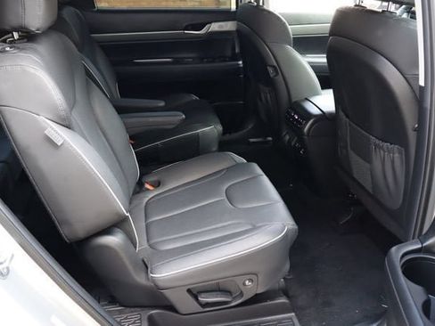 Used 2024 Hyundai Palisade SEL w/ Premium Package AWD/4WD image 18