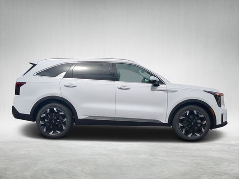 New 2026 Kia Sorento SX image 2