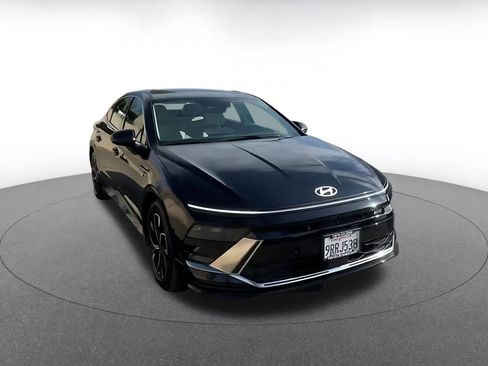 Used 2025 Hyundai Sonata SEL image 3