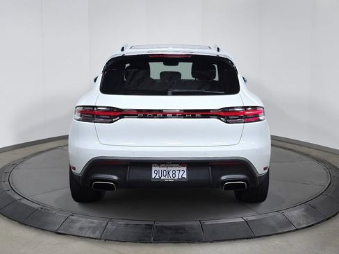 Certified 2025 Porsche Macan image 6