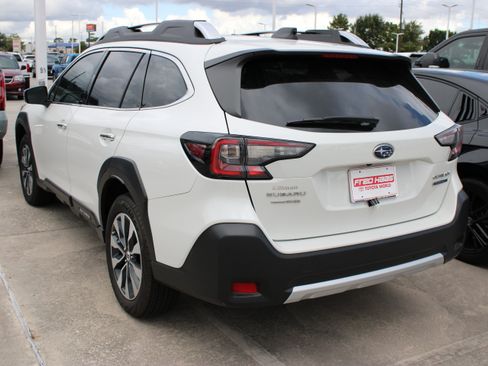 Used 2023 Subaru Outback Touring XT AWD/4WD image 6