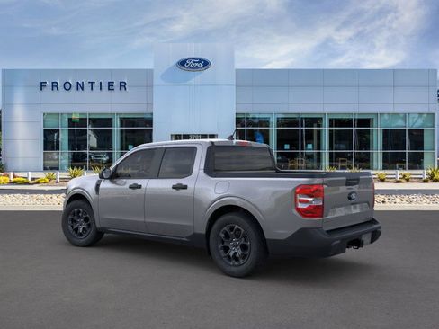 New 2025 Ford Maverick XLT image 4