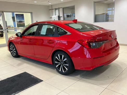 Used 2024 Honda Civic EX image 5