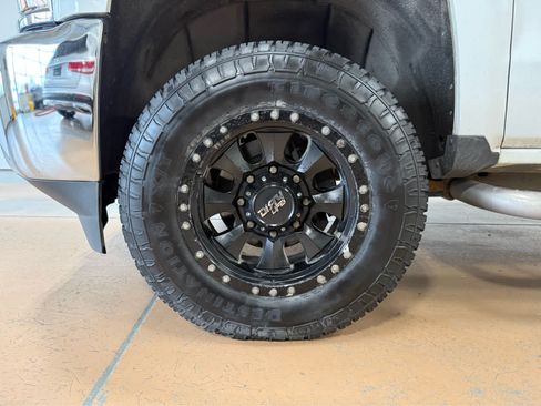 Used 2015 Chevrolet Silverado 2500 W/T w/ WT Convenience Package AWD/4WD image 8