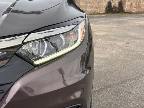 Used 2021 Honda HR-V EX-L image 8
