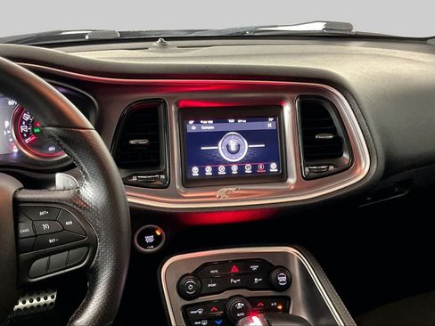 Used 2020 Dodge Challenger R/T RWD image 6