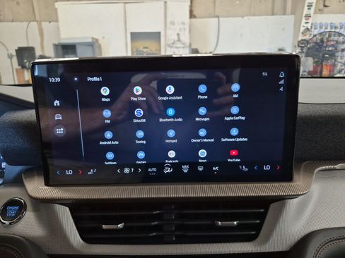 Certified 2025 Ford Explorer Active AWD/4WD image 35