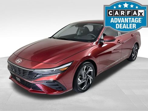 Certified 2025 Hyundai Elantra SEL FWD image 1