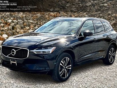 Used 2019 Volvo XC60 T6 Momentum w/ Multimedia Package