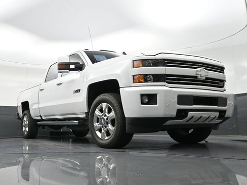 Used 2018 Chevrolet Silverado 2500 LTZ w/ Duramax Plus Package image 29