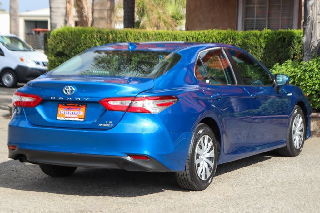 Used 2019 Toyota Camry LE FWD image 9