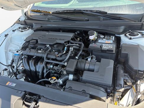 New 2025 Kia K4 LXS image 23