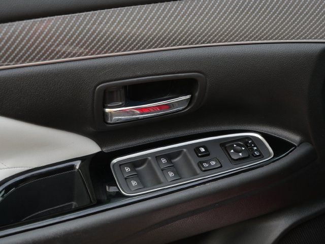 Used 2022 Mitsubishi Outlander SEL AWD/4WD image 15
